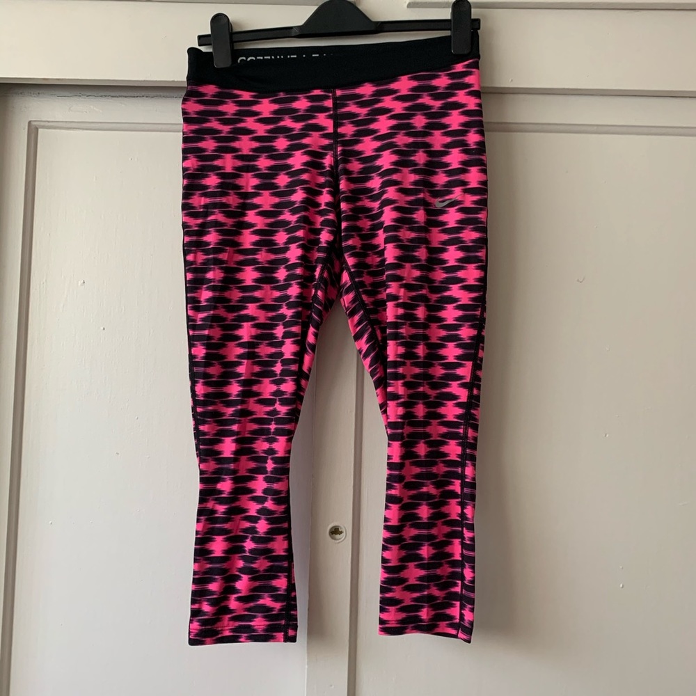 Nike spandex workout Capri leggings